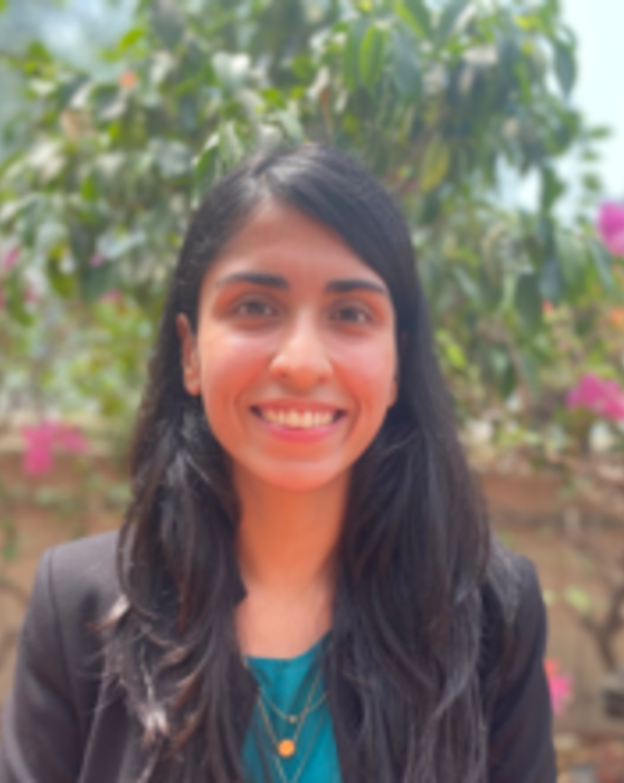 shreya_tandon_headshot.png